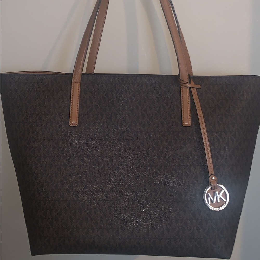 Large Micheal Kors Tote